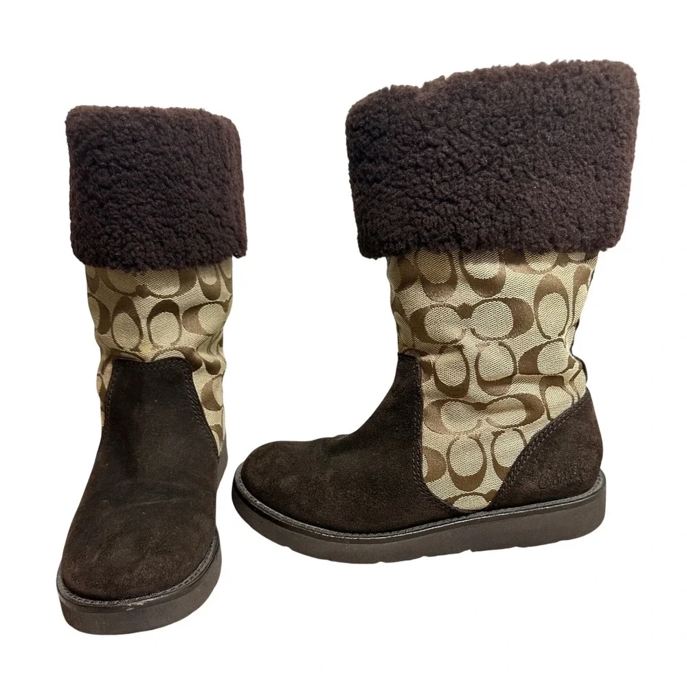 Coach Kally Signature Suede Winter Boots Women Brown Khaki Faux Fur Good 6.5 B - Picture 3 of 16